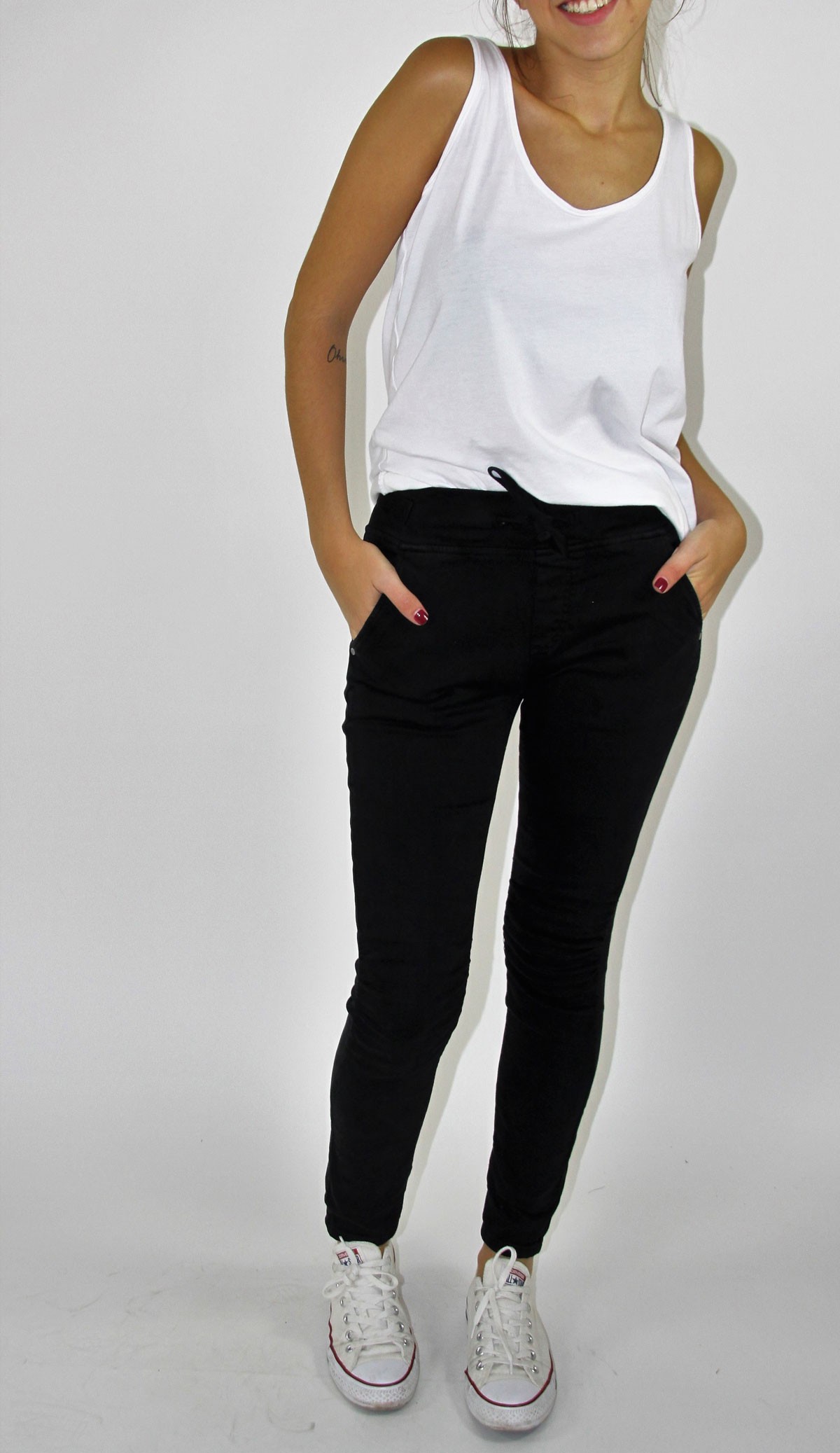 PANTALON ELASTICO NEGRO - The Shop Show Room